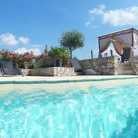 Villa La Chapelle - Private Heated Pool, Village Centre